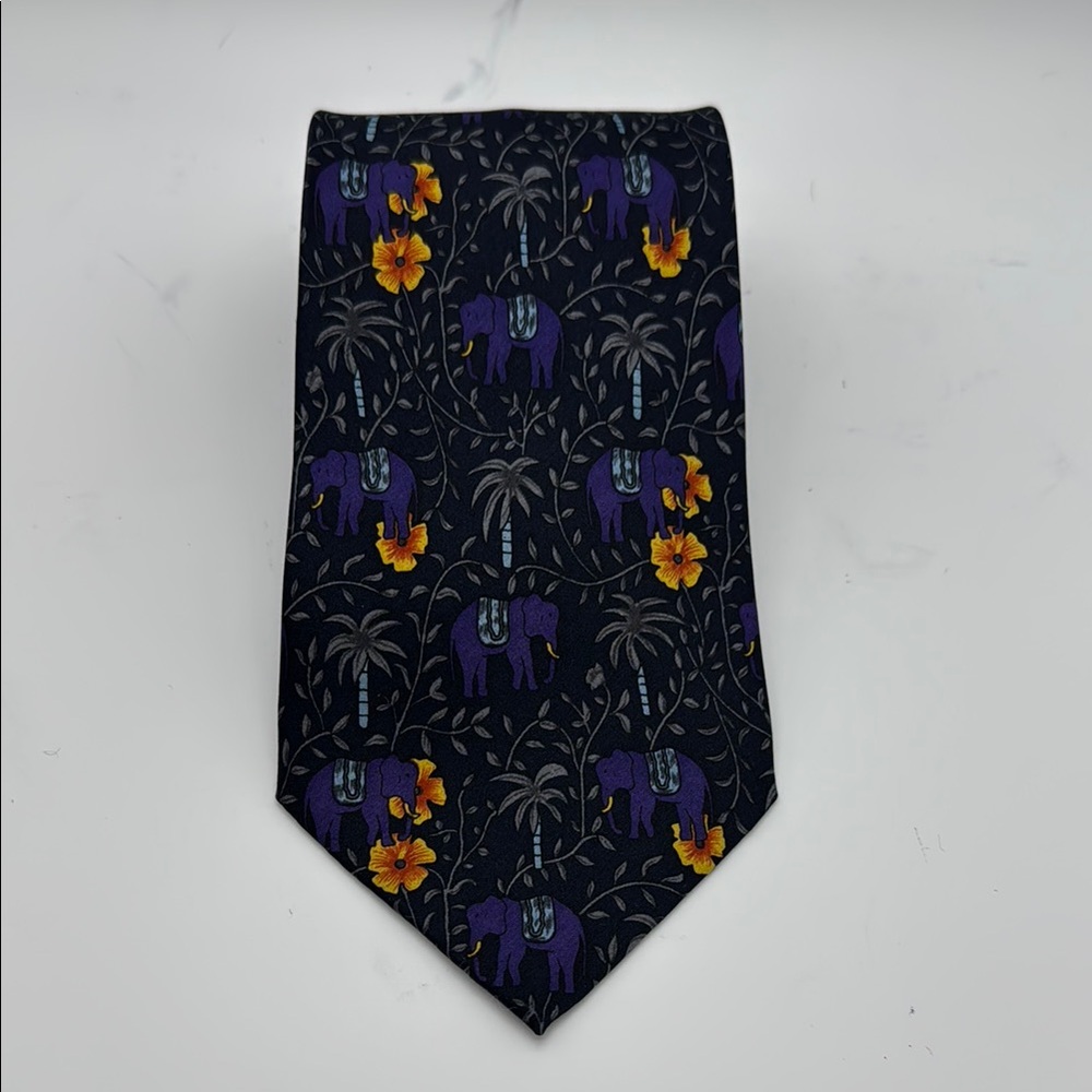Sinsabang Elegant Elephant Patterned silk Tie - Black and Purple